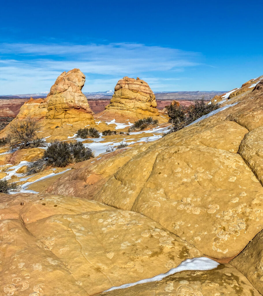 Dieses Bild zeigt die Landschaft und Sandsteinformationen in den Coyote Buttes South Arizona USA