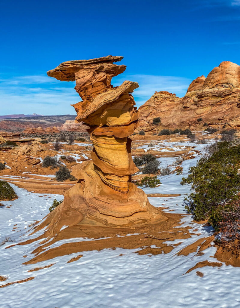 Dieses Bild zeigt den Weird Rock (auch genannt Dali Rock) in den Coyote Buttes South Arizona USA