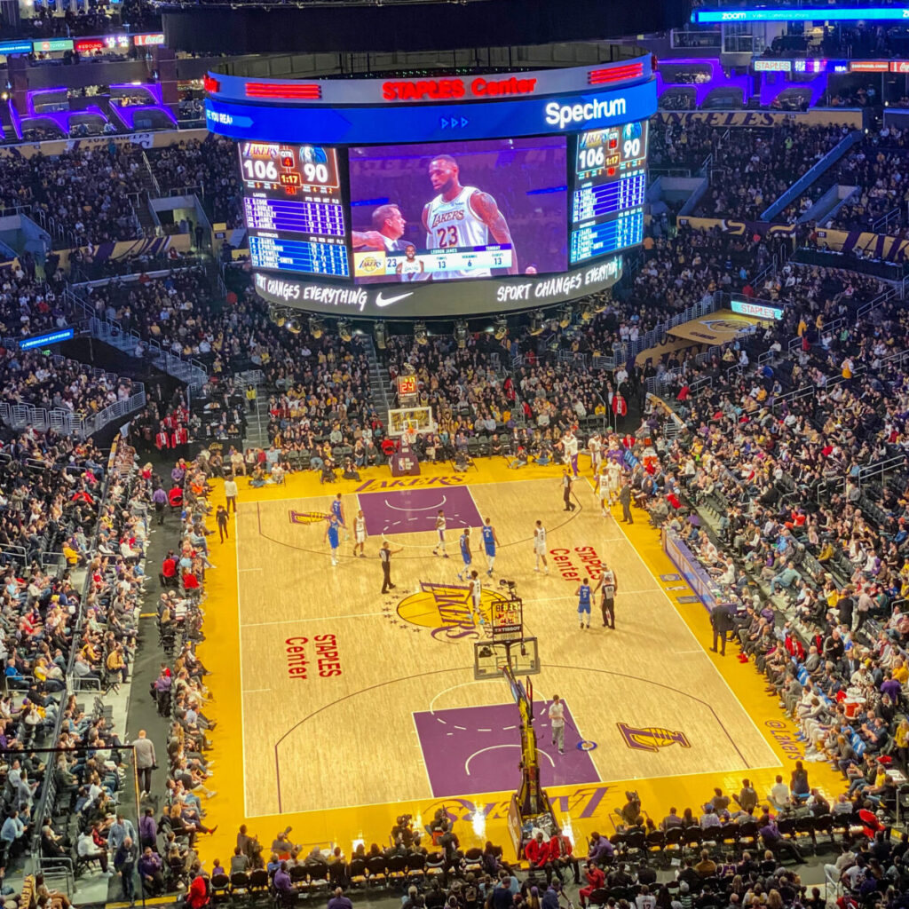 Staples Center Lakers Mavericks 29.12 4