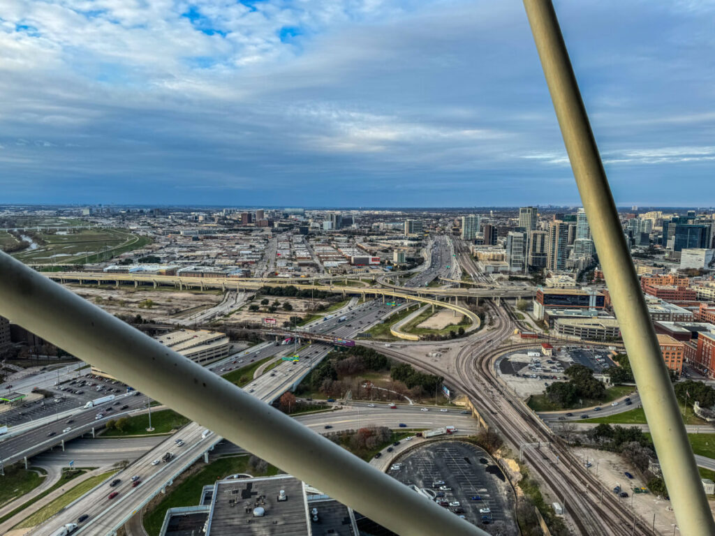 Dieses Bild zeigt den Ausblick vom Reunion Tower in Dallas, Texas