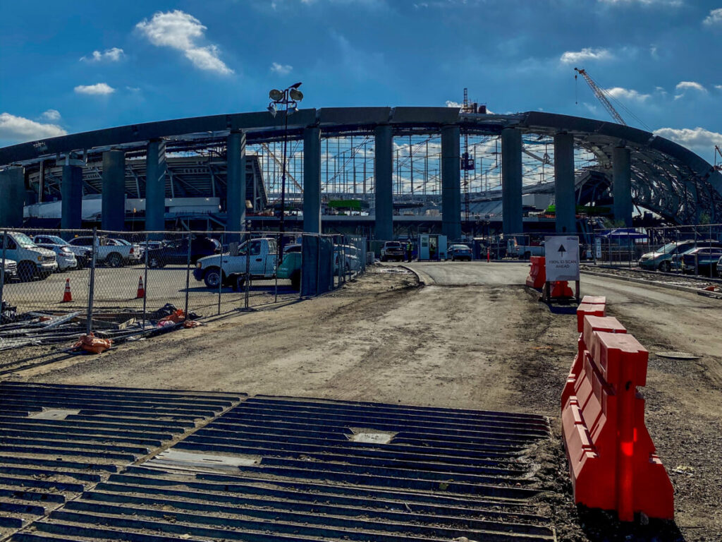Dieses Bild zeigt die Baustelle des SoFi Stadium Los Angeles im Dezember 2019
