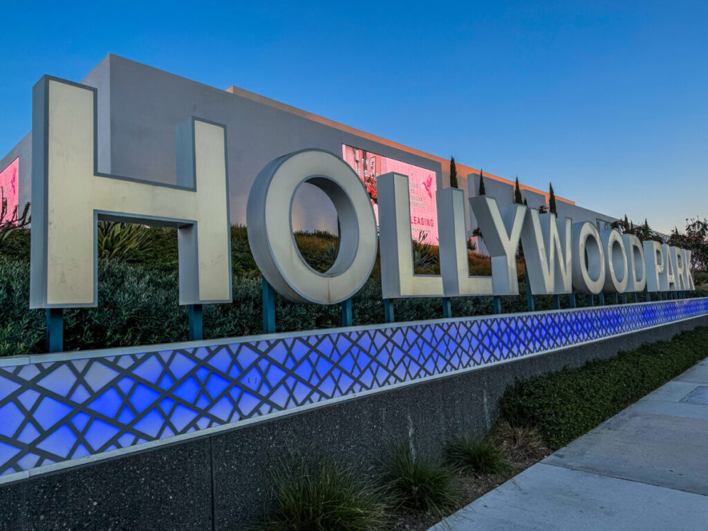 Dieses Bild zeigt den Hollywood Park in Inglewood, CA
