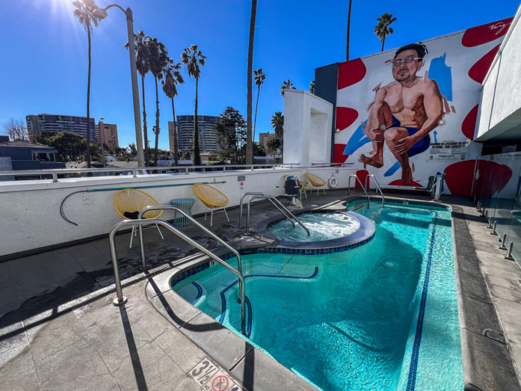 Dieses Bild zeigt das The Kinney Venice Beach Hotel in Los Angeles