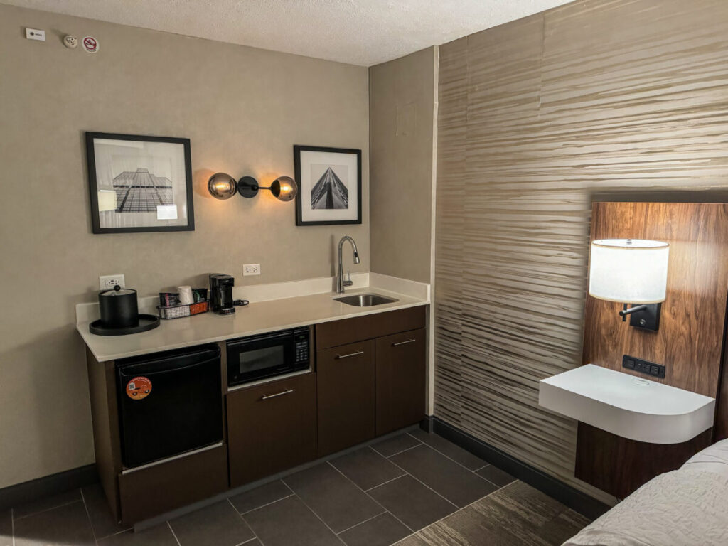 Dieses Bild zeigt ein Zimmer im Hampton Inn & Suites Chicago-Downtown