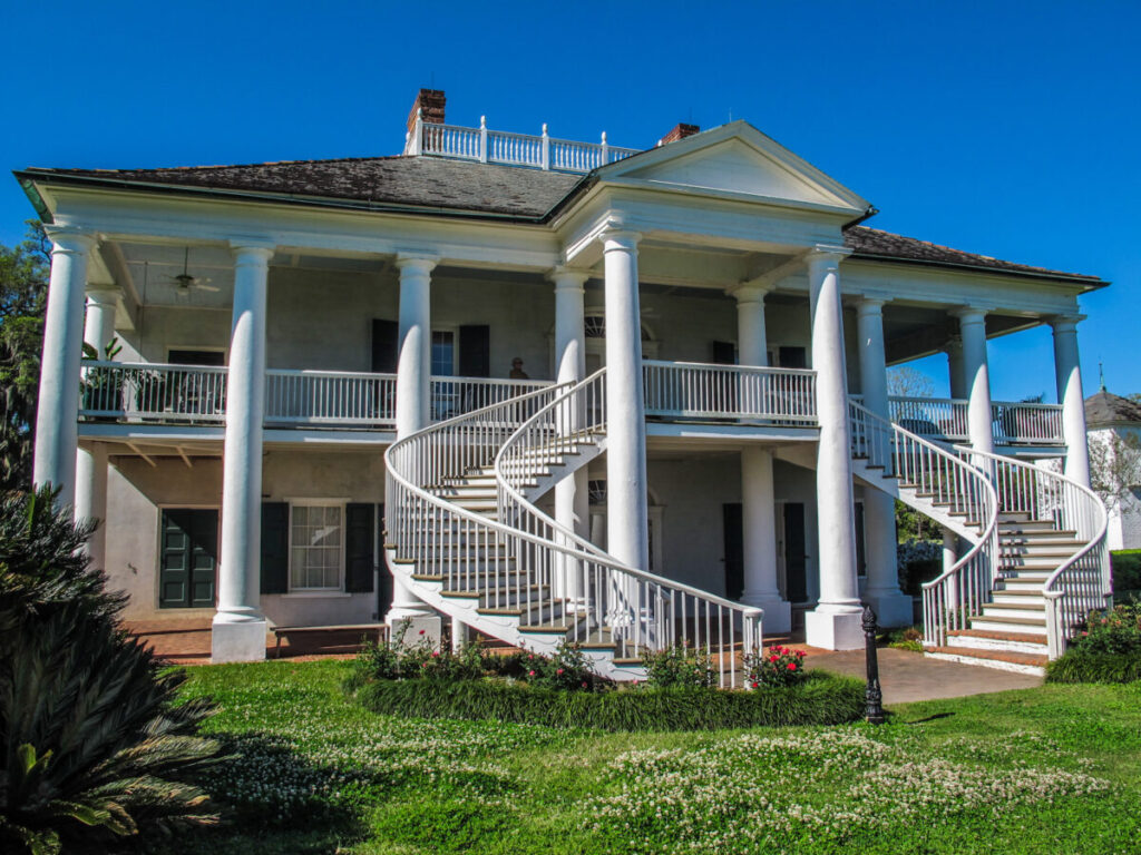 Dieses Bild zeigt das Herrenhaus der Evergreen Plantation Louisiana