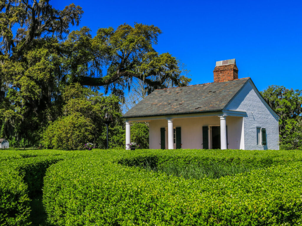 Dieses Bild zeigt die Evergreen Plantation Louisiana aus Django Unchained