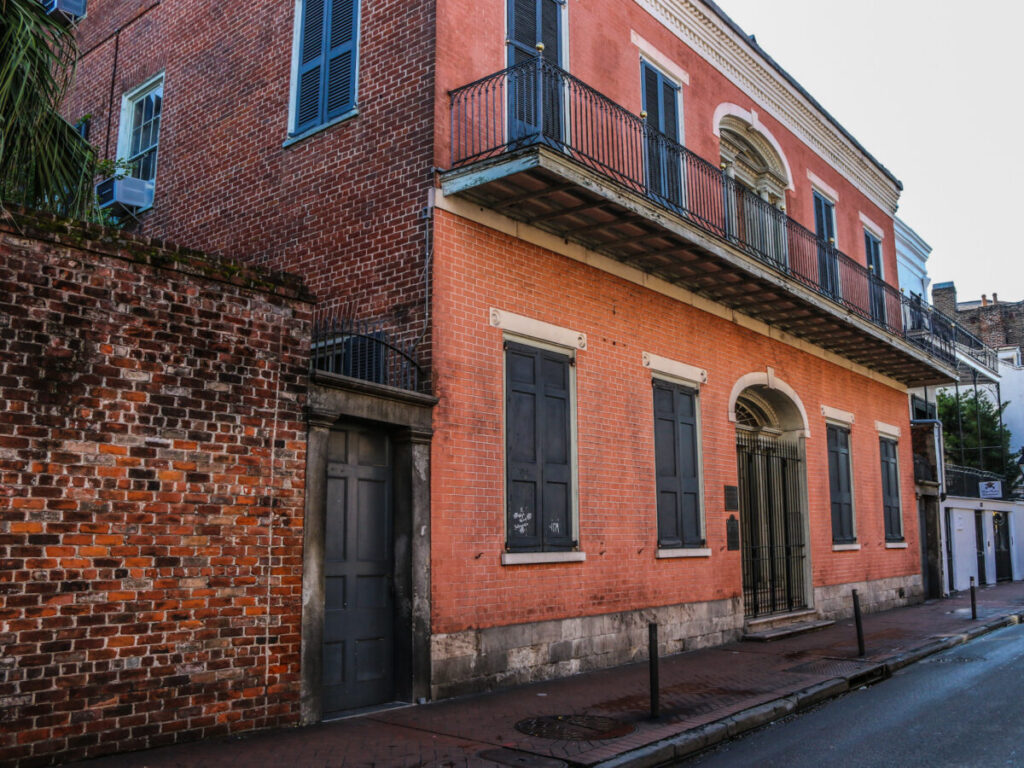 Dieses Bild zeigt das Hermann-Grima-House im French Quarter New Orleans