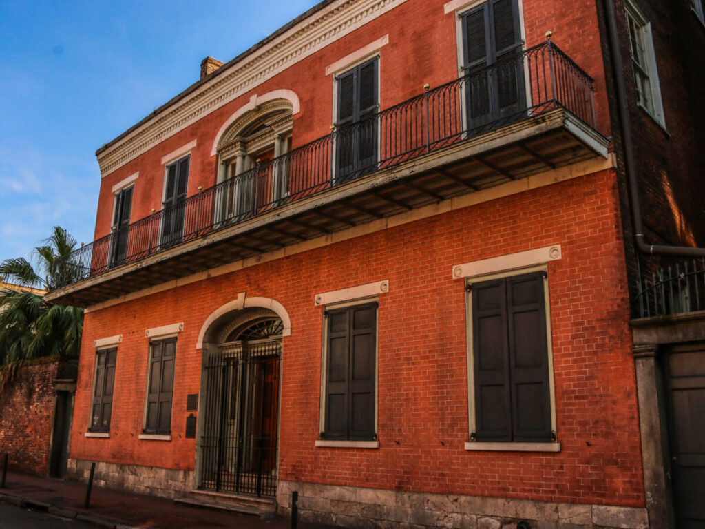 Dieses Bild zeigt das Hermann-Grima-House im French Quarter New Orleans