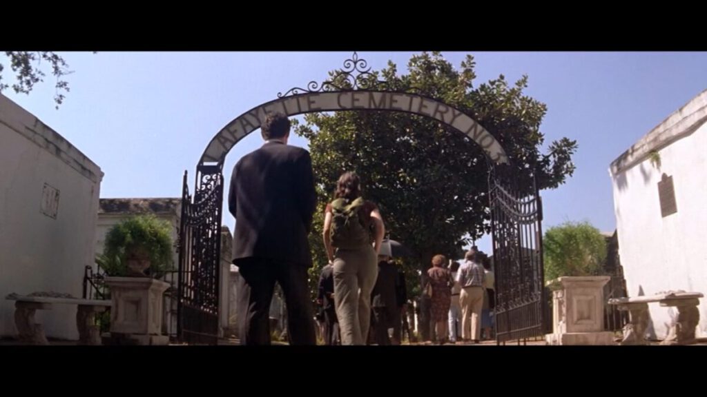 Dieses Bild zeigt den Lafayette Cemetary No.1 in New Orleans asl Screenshot aus dem Film "Doppelmord"