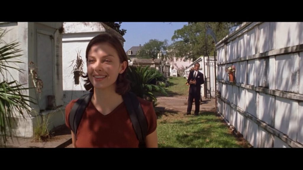 Dieses Bild zeigt den Lafayette Cemetary No.1 in New Orleans asl Screenshot aus dem Film "Doppelmord"