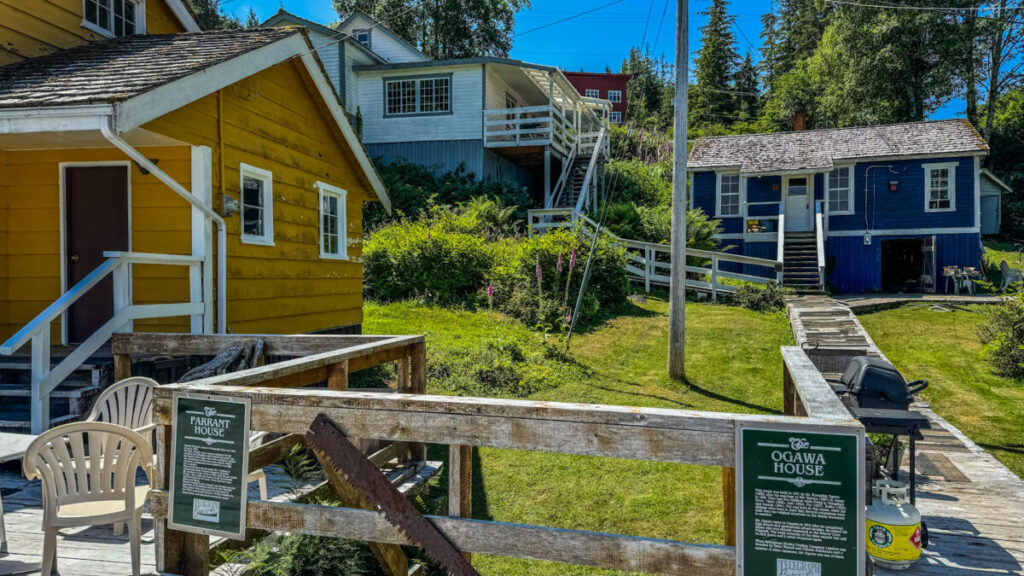 Dieses Bild zeigt das Fischerdorf Telegraph Cove auf Vancouver ISland