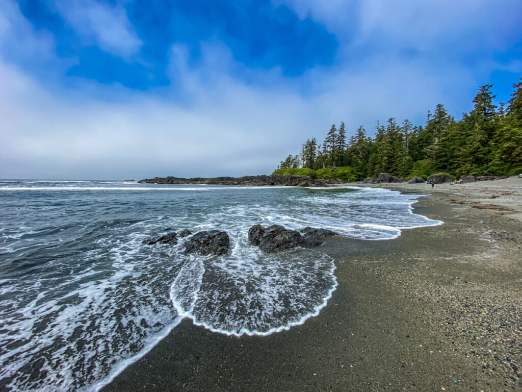 Dieses Bild zeigt den South Beach im Pacific Rim National Park Reserve bei Tofino auf Vancouver Island