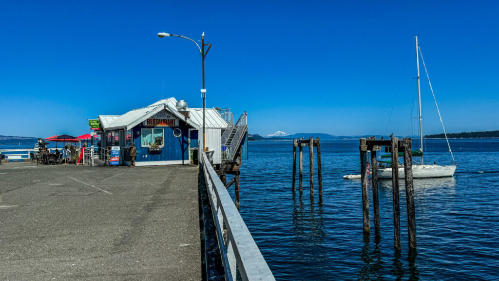 Dieses Bild zeigt den Hafen von Sidney in der Nähe von Victoria auf Vancouver Island