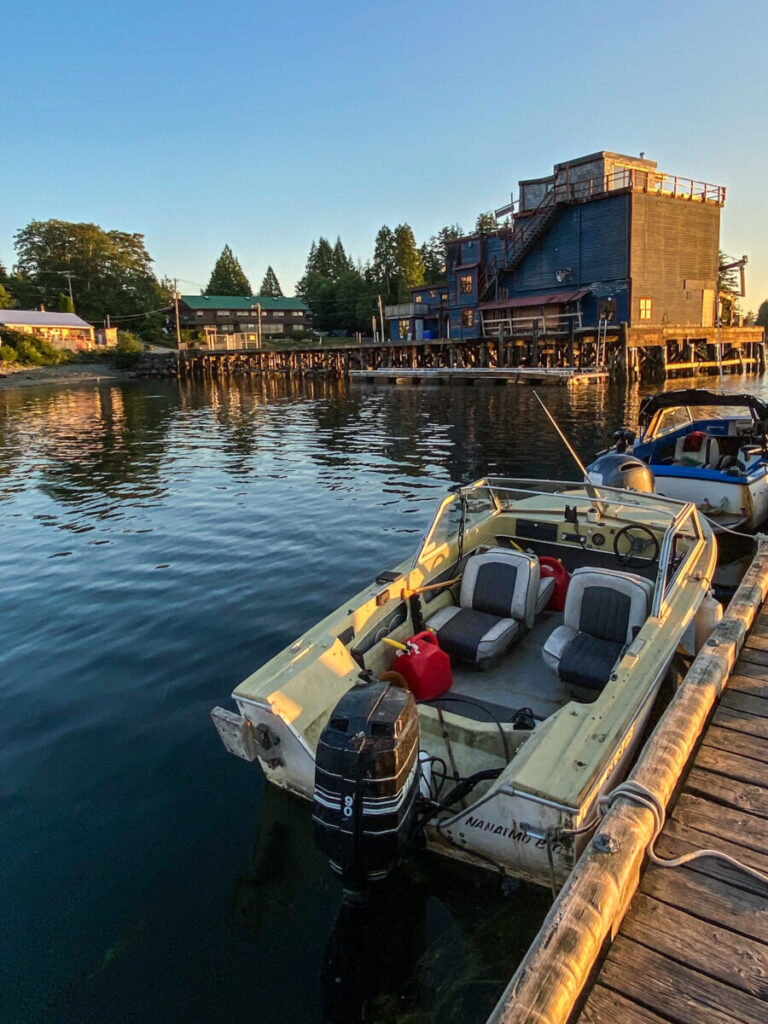 Dieses Bild zeigt das Pier in Tofino auf Vancouver Island